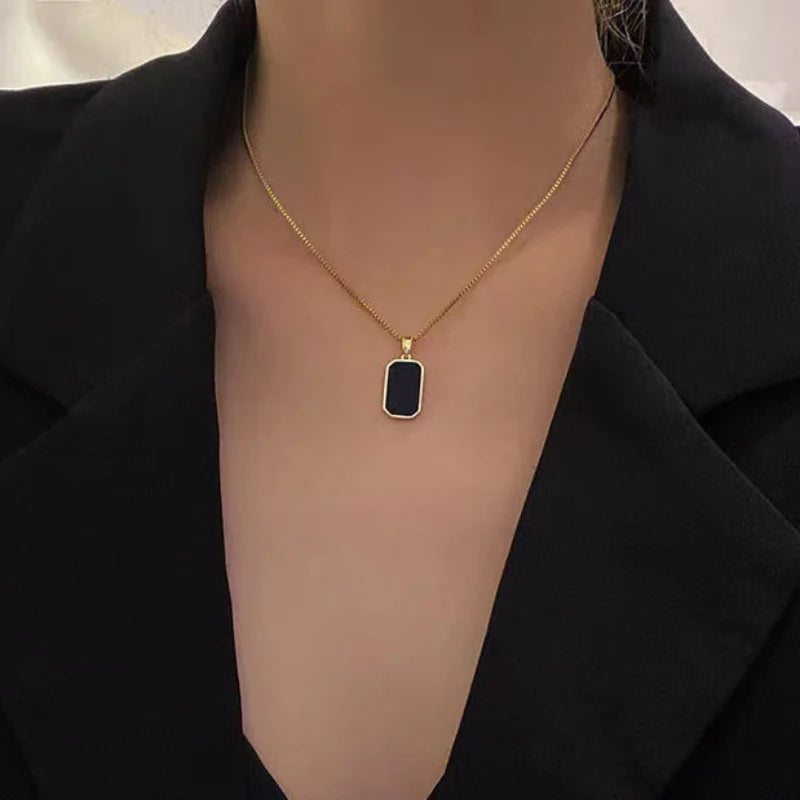 Fashion Square Necklace for Women Korean Black Geometric Pendant Necklace Collar Neck Gold Color Chain Charm Jewelry Party Gift